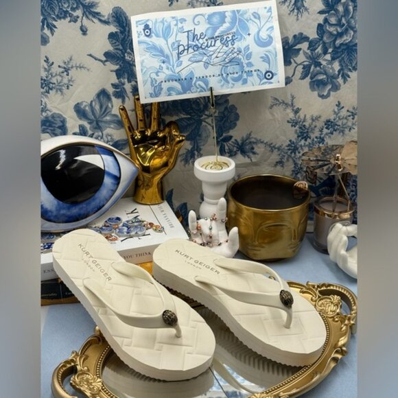 🆕 KURT GEIGER LONDON 🧿 NWOB Kensington Q Flipflop, Bone - Sz EU 37 US 7 - Picture 2 of 14